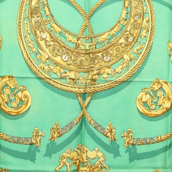 HERMES Carre 90 Scarf ""LES CAVALIERS D'OR"" Silk Green Auth BA5572 - Picture 4 of 11